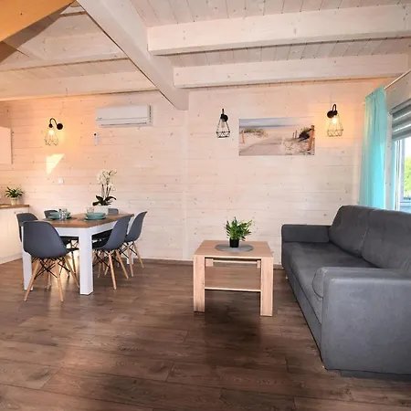 Holiday home Perlowe